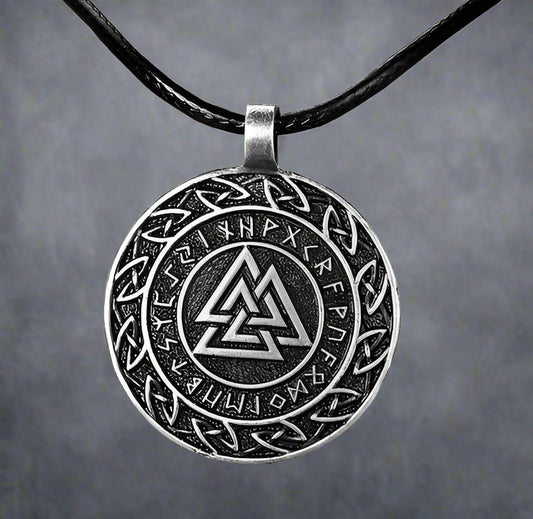 Asgard Crafted Circular Horn Valknut Symbol Pendant & Chain