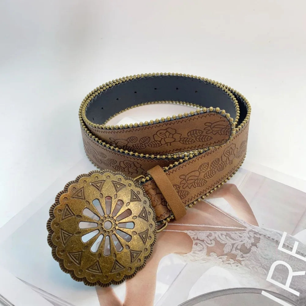 Fashion Adjustable Women Belt Vintage PU Leather Cowboy Belt Engraved-Buckle Boho Western Belt for Jeans Pants Dresses