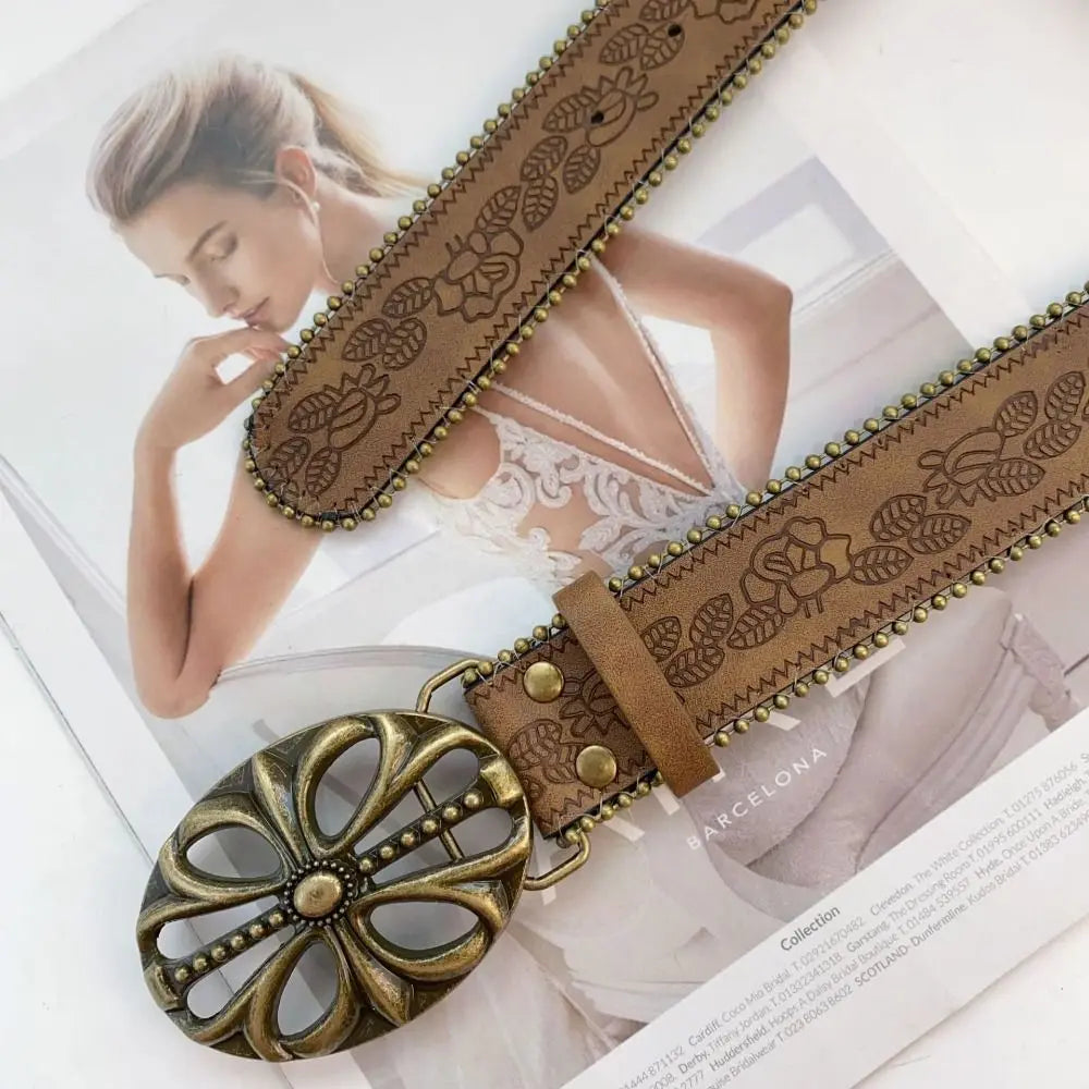 Fashion Adjustable Women Belt Vintage PU Leather Cowboy Belt Engraved-Buckle Boho Western Belt for Jeans Pants Dresses